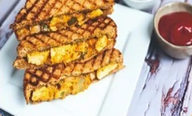 Grilled paneer sandwich